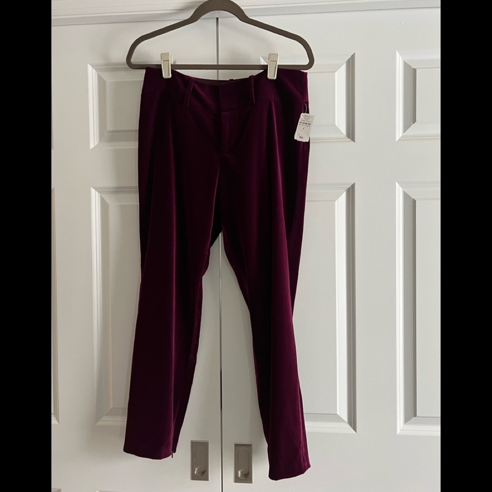 Alice and Olivia Stacey Slim pants Purple
